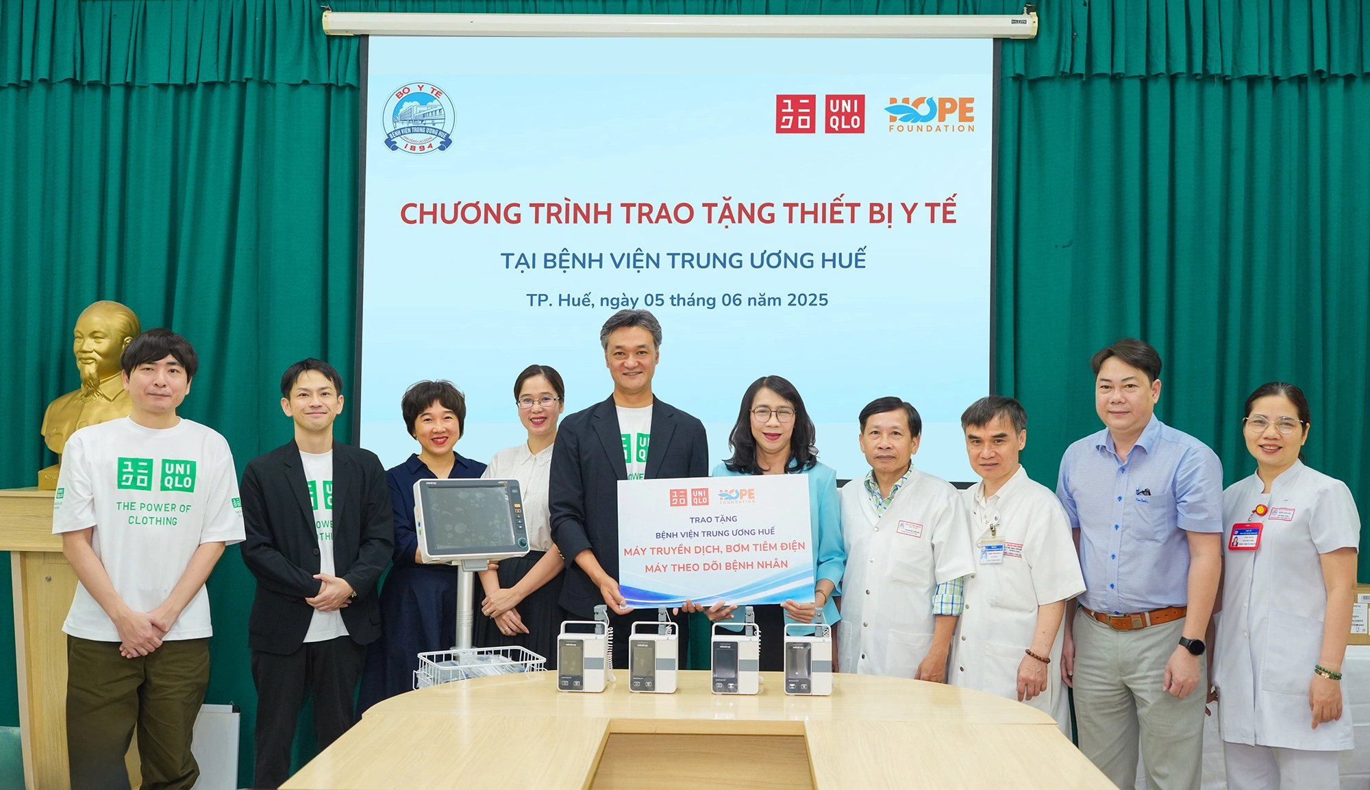 Hỗ trợ đồng bào lũ lụt qua quỹ Hy Vọng